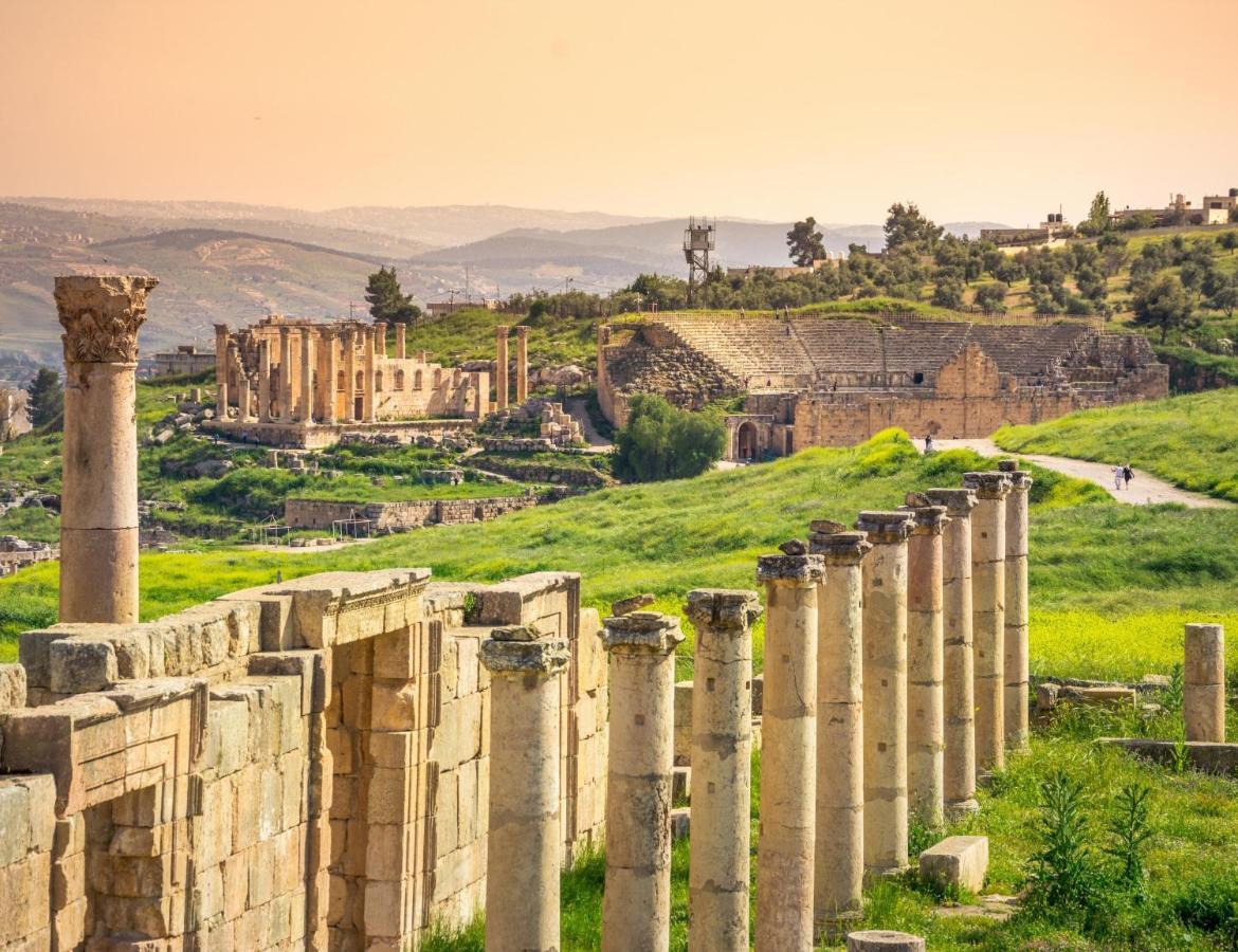 ホリデイ イン リゾート デッド シー Dead Sea エクステリア 写真 The Cardo Maximus of Jerash